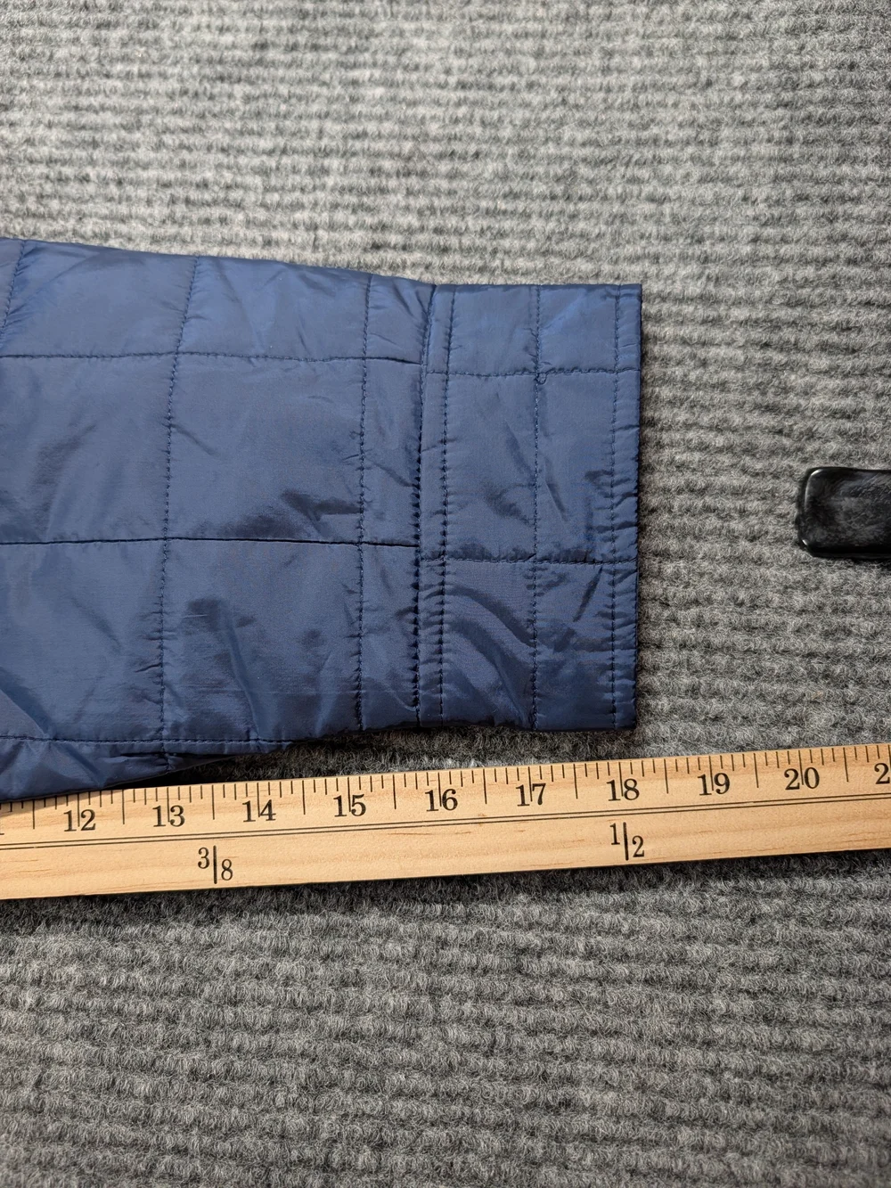 UNTUCKit marston quilted